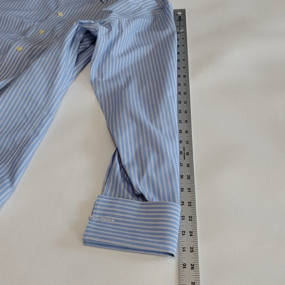 Nautica Dress Shirt Size 16 1/2 34/35. No Iron Cotton Office Professional Blue